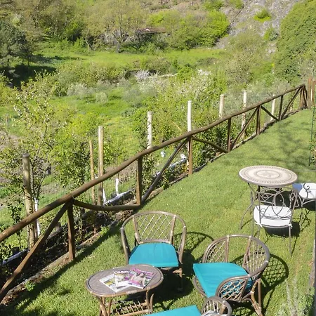 Sleeps 4 *